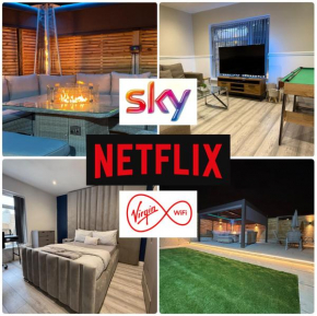 5 Bed Town House Within City Centre and Sleeps Up To 11 with Sky and Netflix